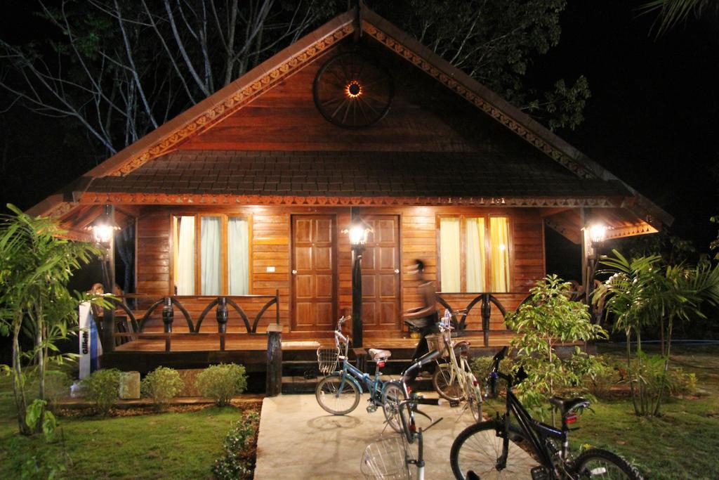 Burilamplai Resort Thung Yai Kamer foto