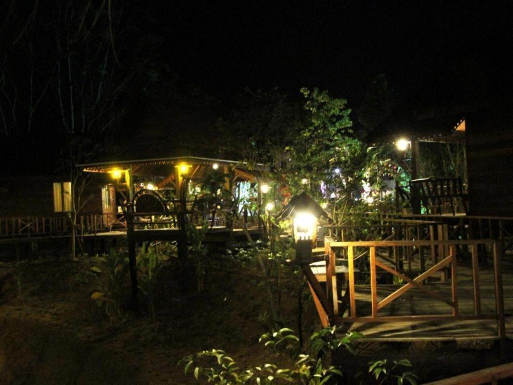 Burilamplai Resort Thung Yai Buitenkant foto