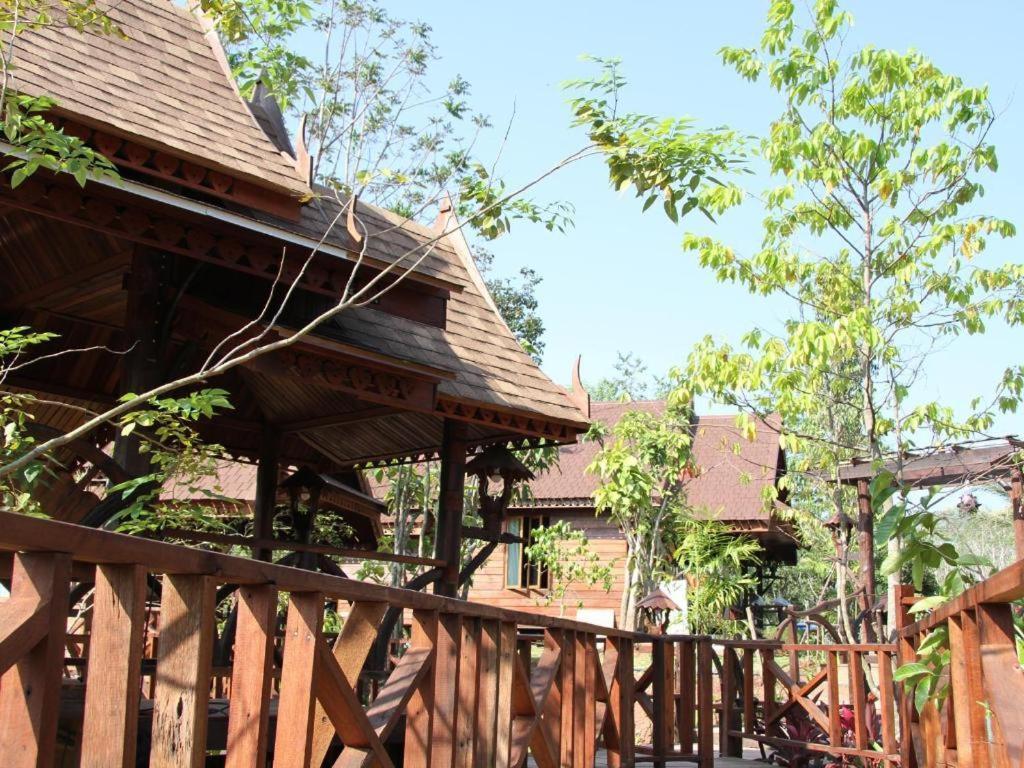 Burilamplai Resort Thung Yai Buitenkant foto