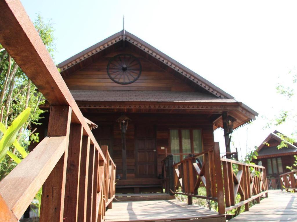 Burilamplai Resort Thung Yai Buitenkant foto