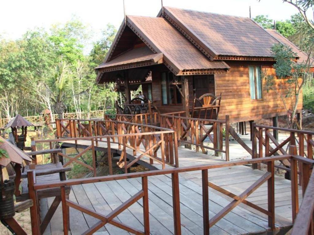 Burilamplai Resort Thung Yai Buitenkant foto