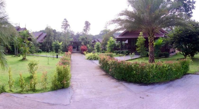 Burilamplai Resort Thung Yai Buitenkant foto