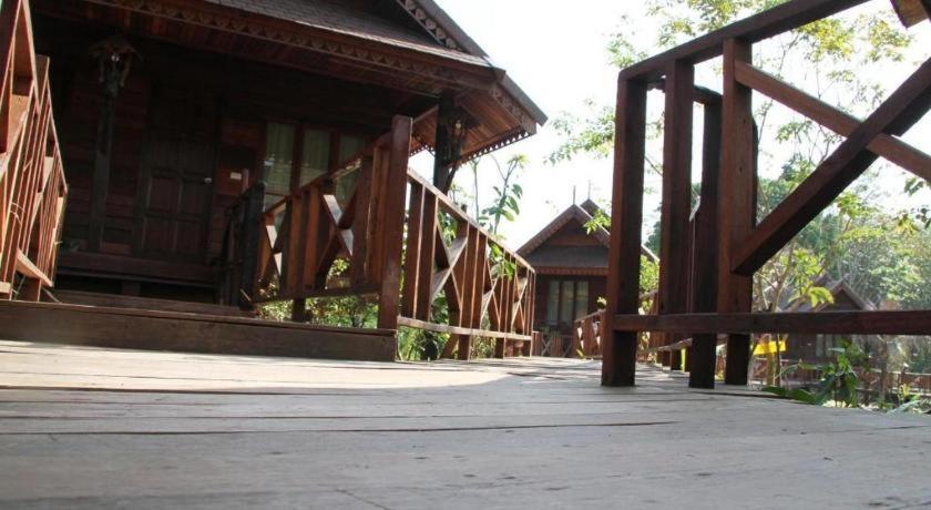 Burilamplai Resort Thung Yai Buitenkant foto