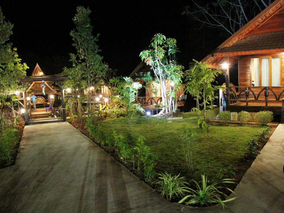 Burilamplai Resort Thung Yai Buitenkant foto