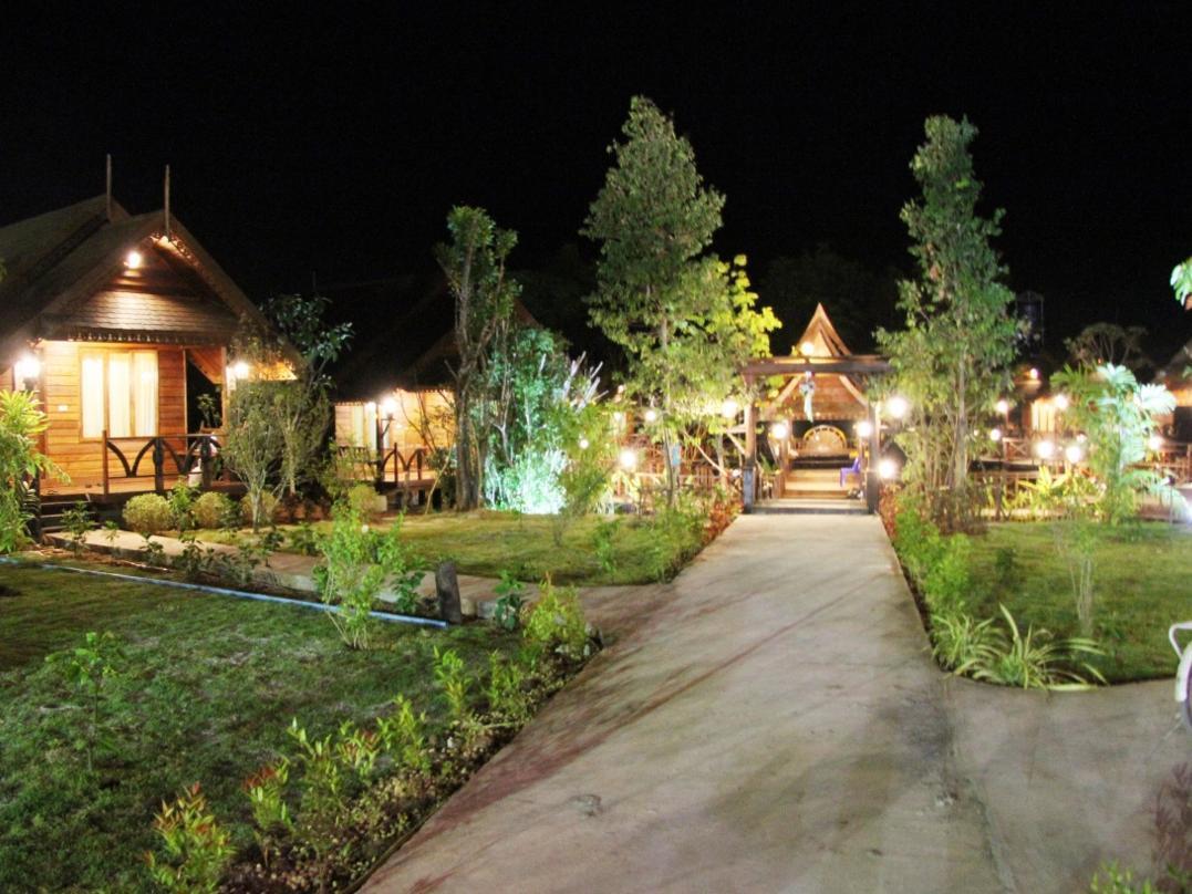 Burilamplai Resort Thung Yai Buitenkant foto