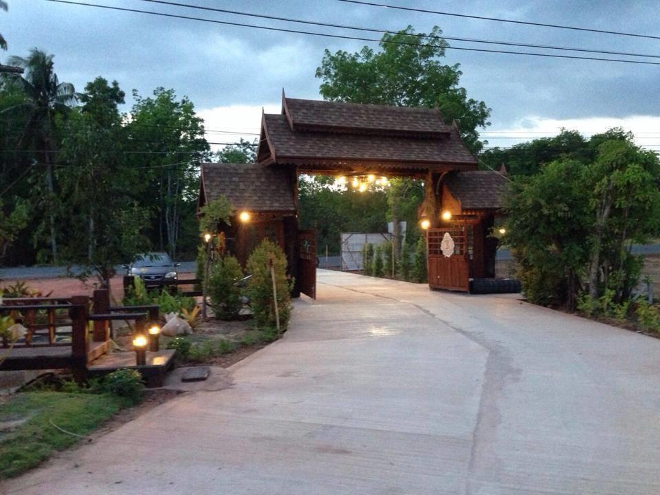 Burilamplai Resort Thung Yai Buitenkant foto